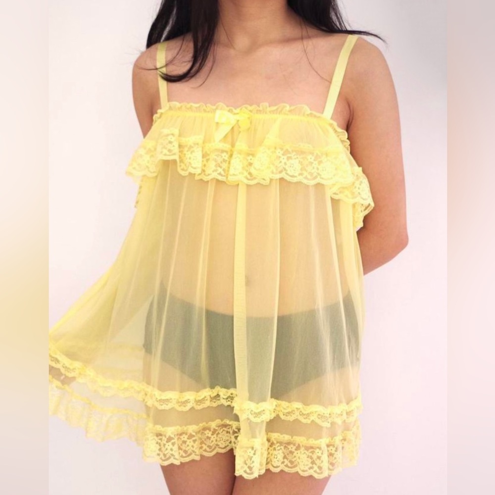 Victoria's Secret Yellow sheer mesh lace dress chemise nightgown vintage Medium